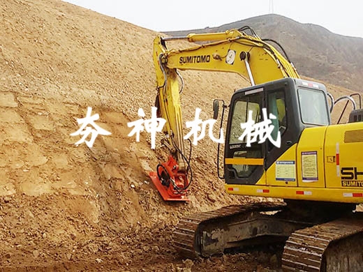 VC-S系列液壓振動夯實(shí)機(jī)施工案例